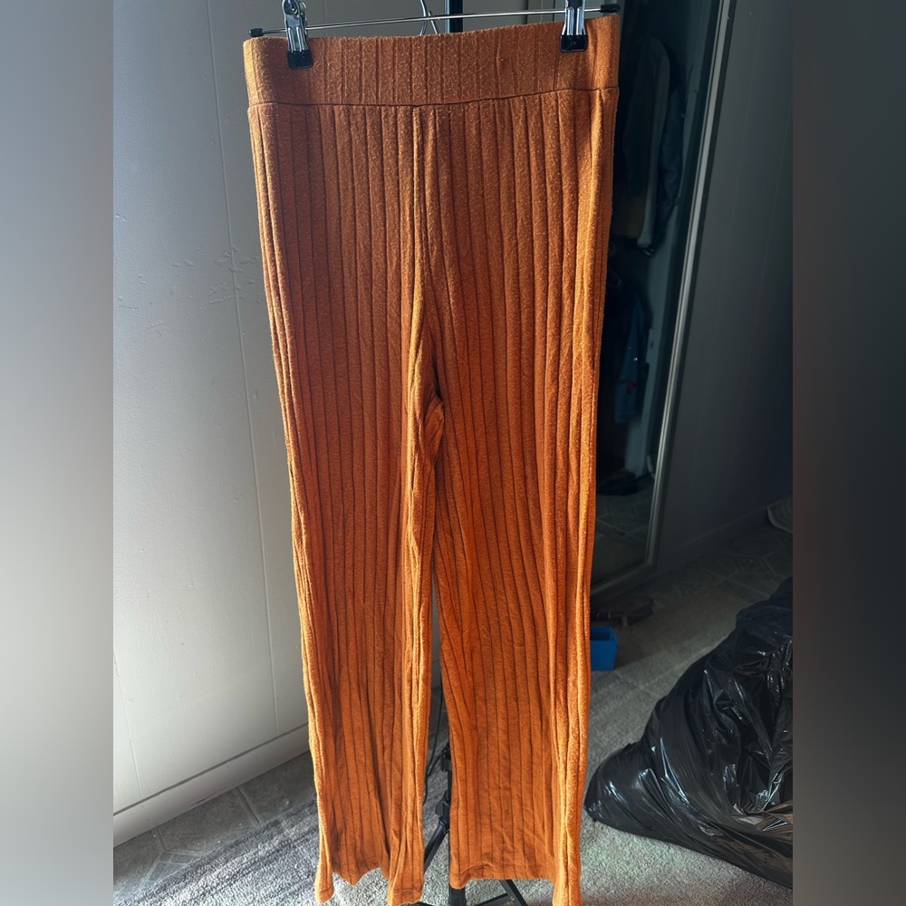 Orange rust cotton on yoga pants